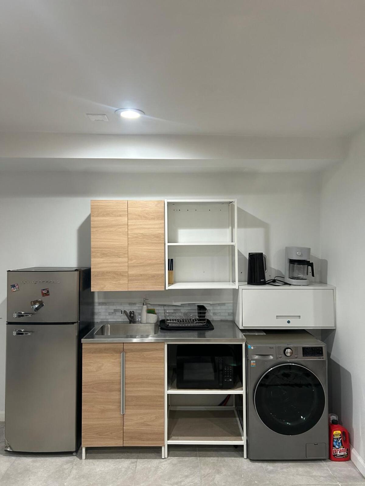 Charming One Bedroom Near Jbab Apartment Washington
